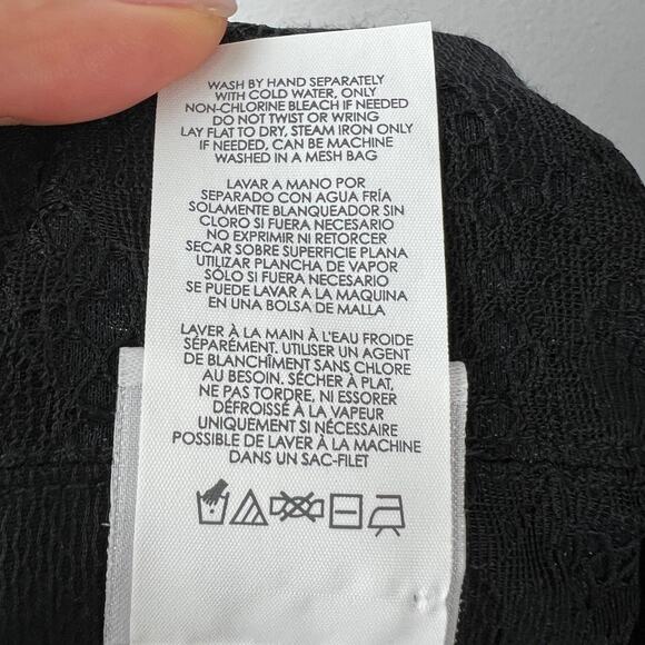 CABI St. Regis Black Blouse Floral Sheer Lace Collared Button-Up Size Medium M - Picture 11 of 11